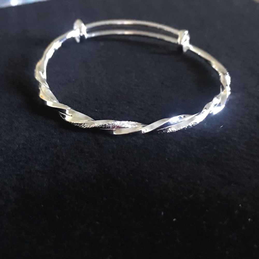 Elegant Sterling Silver Twisted Bangle Bracelet